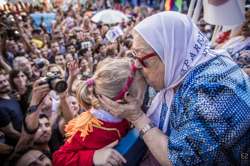 Fotografía de Estanislao Santos: Las madres siguen marchando