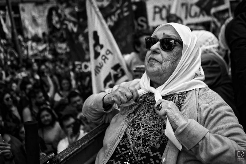Fotografía de Estanislao Santos: Las madres siguen marchando
